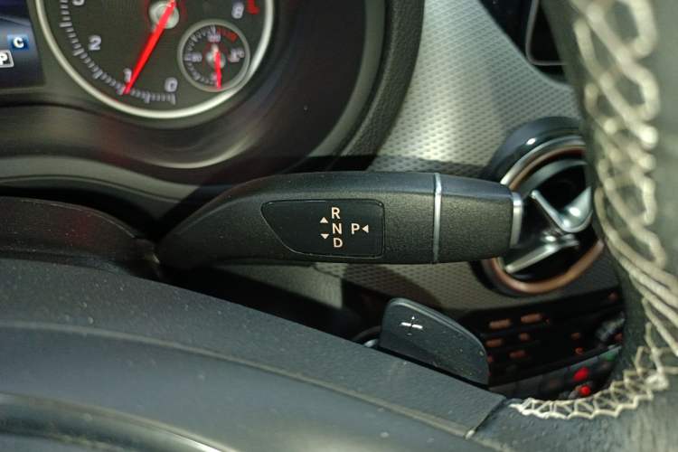 Used Mercedes-Benz B-Class 2017 B 200 Fashion Model Gear Lever