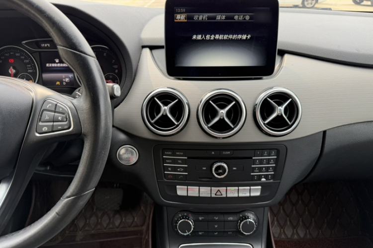 Used Mercedes-Benz B-Class 2017 B 180 Interior 11
