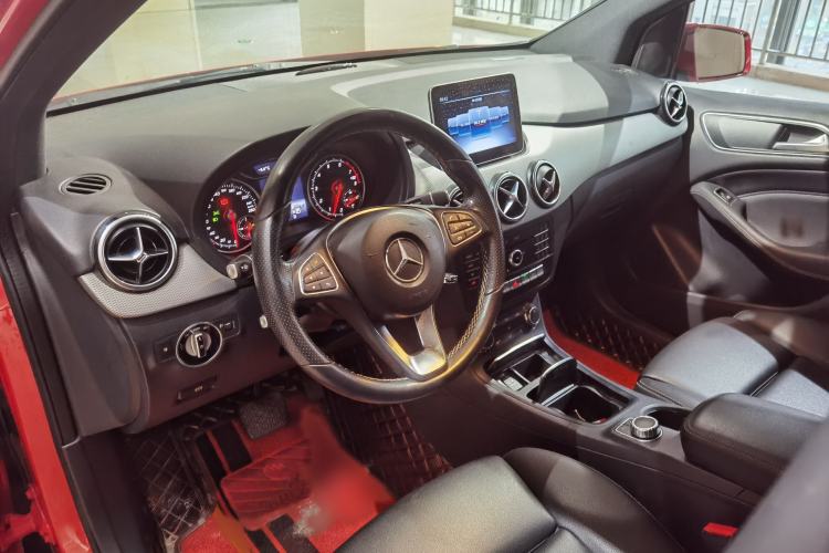 Used Mercedes-Benz B-Class 2017 B 200 Sport Edition Interior 8
