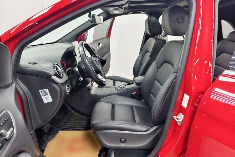 Used Mercedes-Benz B-Class 2017 B 200 Fashion Model Interior 9