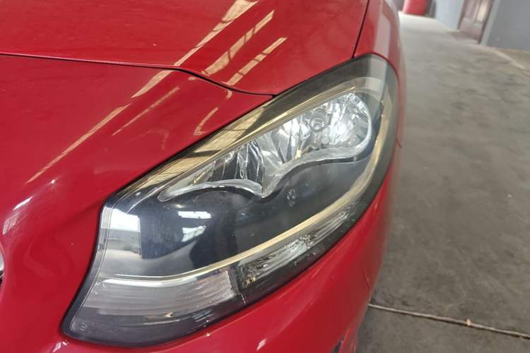 Used Mercedes-Benz B-Class 2017 B 200 Sport Edition Left Front Headlight
