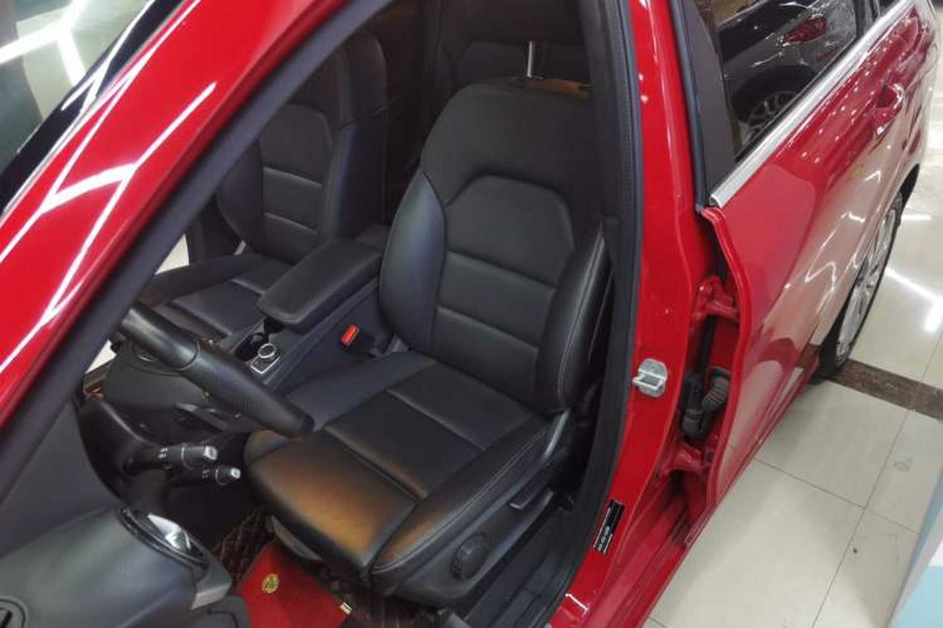 Used Mercedes-Benz B-Class 2017 B 200 Sport Edition Left Front Seat
