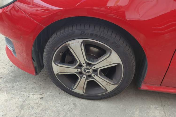 Used Mercedes-Benz B-Class 2017 B 200 Fashion Model Left Front Wheel Hub
