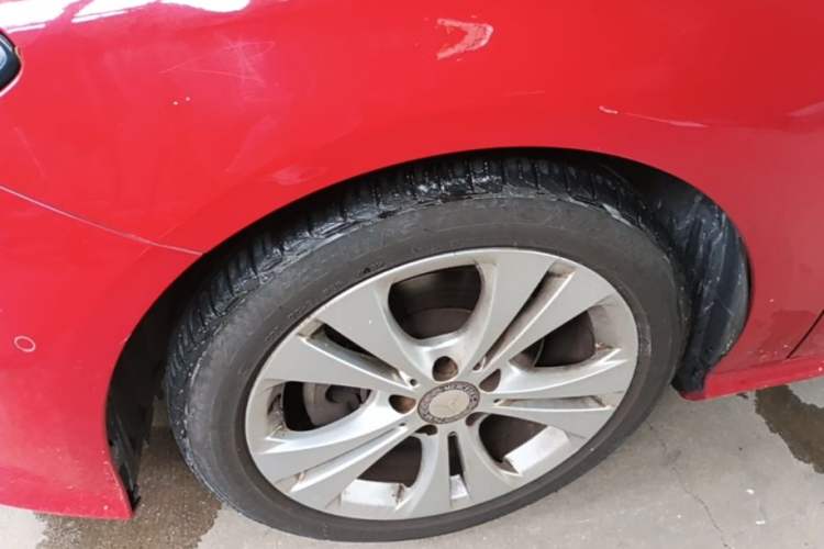 Used Mercedes-Benz B-Class 2017 B 200 Sport Edition Left Front Wheel Hub