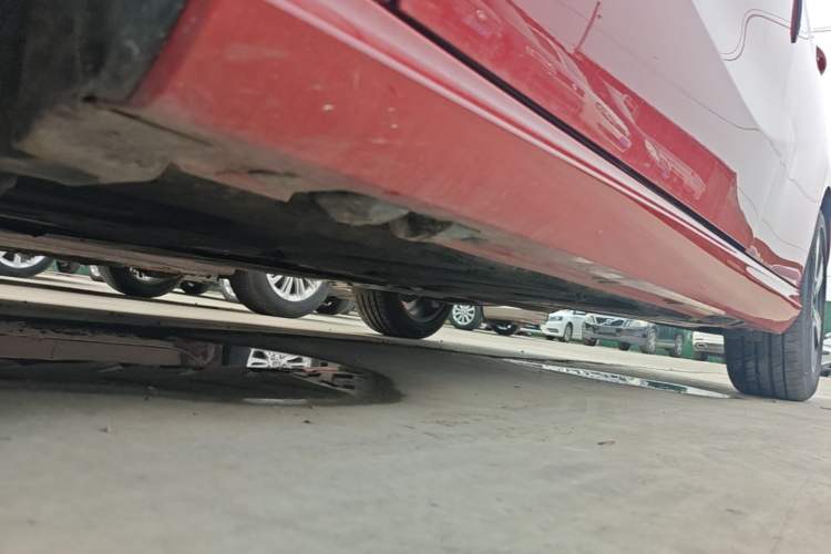 Used Mercedes-Benz B-Class 2017 B 200 Fashion Model Left Side Sill