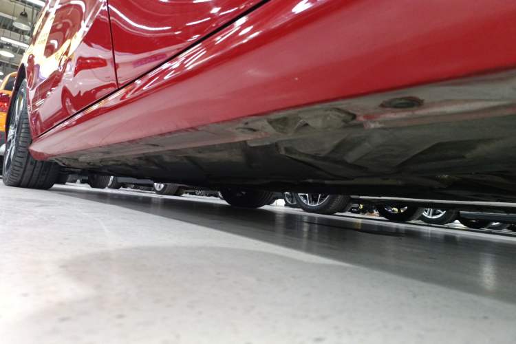 Used Mercedes-Benz B-Class 2017 B 200 Fashion Model Left Side Sill