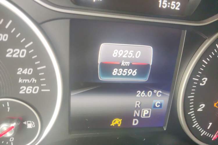 Used Mercedes-Benz B-Class 2017 B 200 Sport Edition Odometer Close Up