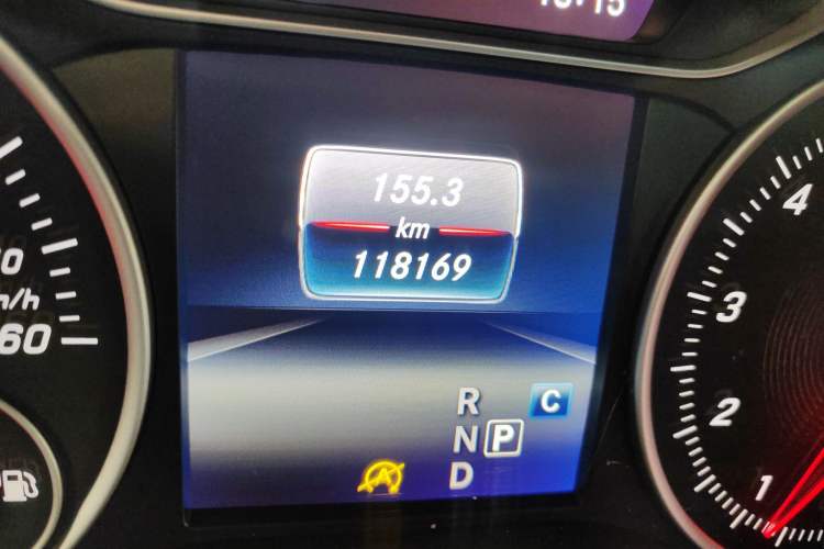 Used Mercedes-Benz B-Class 2017 B 200 Fashion Model Odometer Close Up