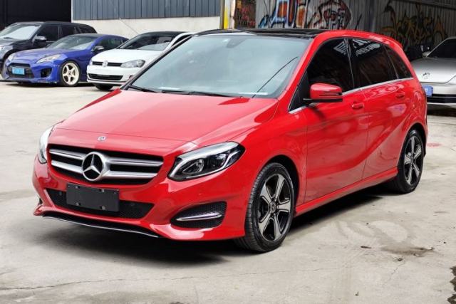 Ojetý Mercedes-Benz B-Class 2017 B 200 Fashion Model