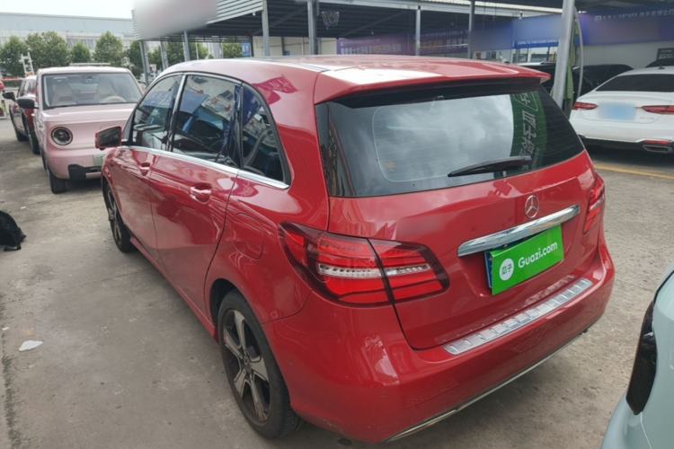 Used Mercedes-Benz B-Class 2017 B 200 Fashion Model Rear Left 45 Deg