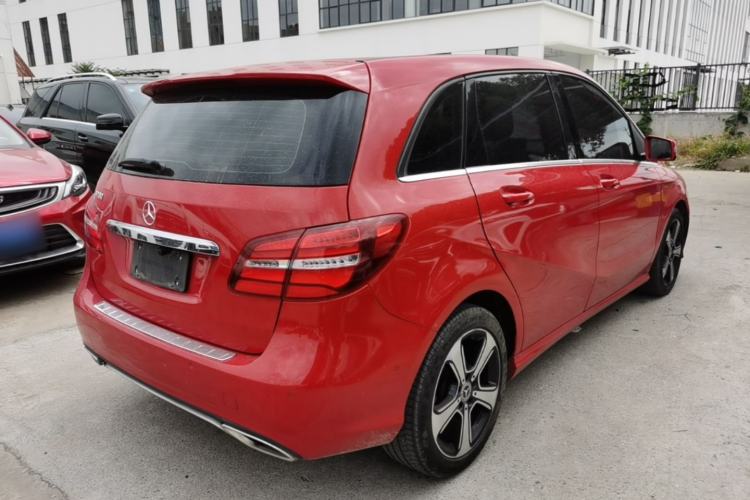 Used Mercedes-Benz B-Class 2017 B 200 Fashion Model Rear Right 45 Deg