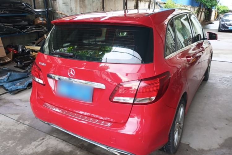 Used Mercedes-Benz B-Class 2017 B 200 Sport Edition Rear Right 45 Deg