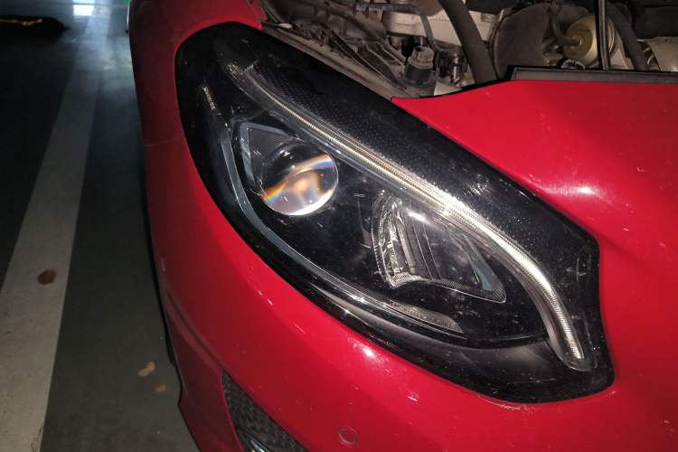 Used Mercedes-Benz B-Class 2017 B 200 Fashion Model Right Front Headlight