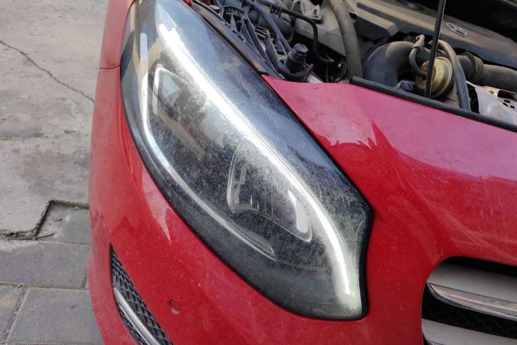 Used Mercedes-Benz B-Class 2017 B 200 Fashion Model Right Front Headlight
