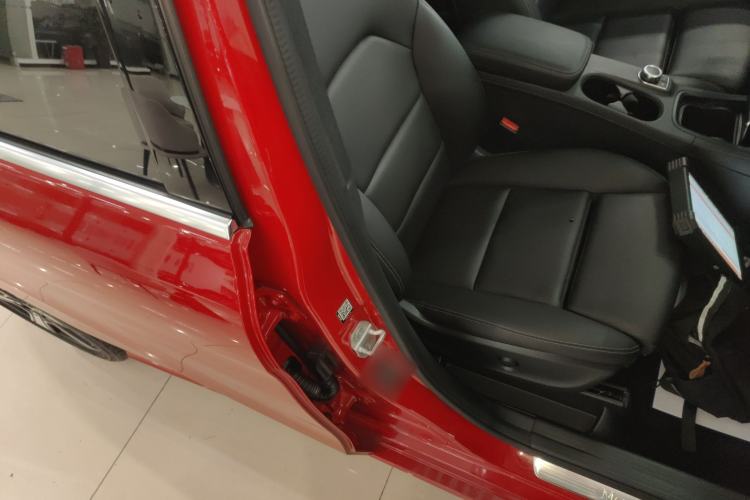 Used Mercedes-Benz B-Class 2017 B 200 Fashion Model Right Front Seat