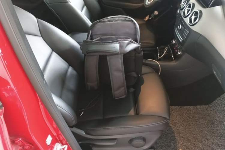 Used Mercedes-Benz B-Class 2017 B 200 Sport Edition Right Front Seat