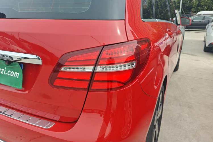 Used Mercedes-Benz B-Class 2017 B 200 Fashion Model Right Rear Taillight