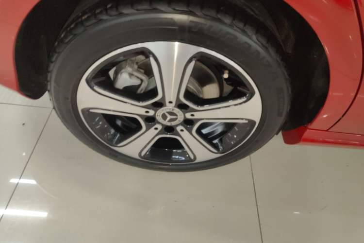 Used Mercedes-Benz B-Class 2017 B 200 Fashion Model Right Rear Wheel Hub