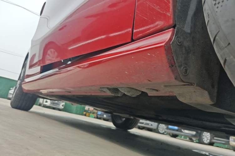 Used Mercedes-Benz B-Class 2017 B 200 Fashion Model Right Side Sill