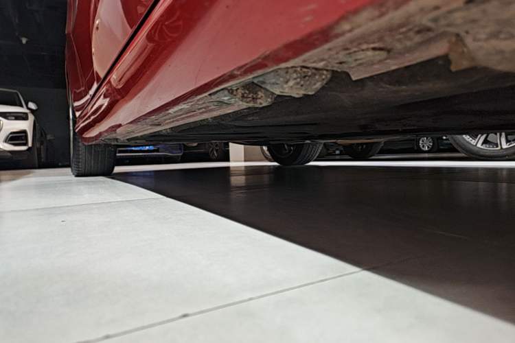 Used Mercedes-Benz B-Class 2017 B 200 Sport Edition Right Side Sill