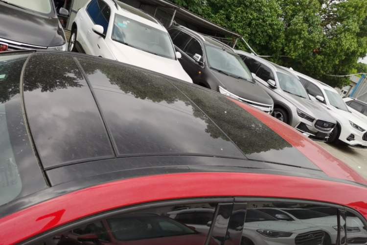 Used Mercedes-Benz B-Class 2017 B 200 Fashion Model Roof