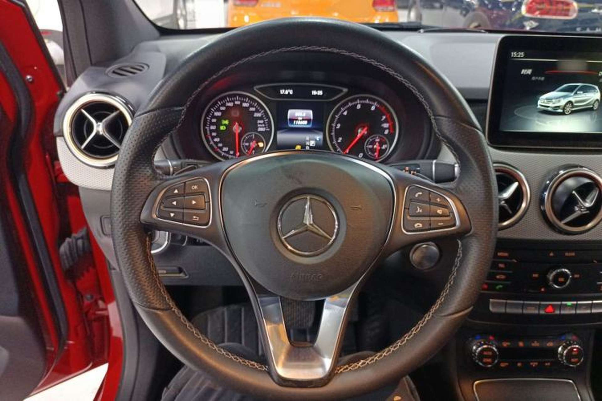 Used Mercedes-Benz B-Class 2017 B 200 Fashion Model Steering Wheel
