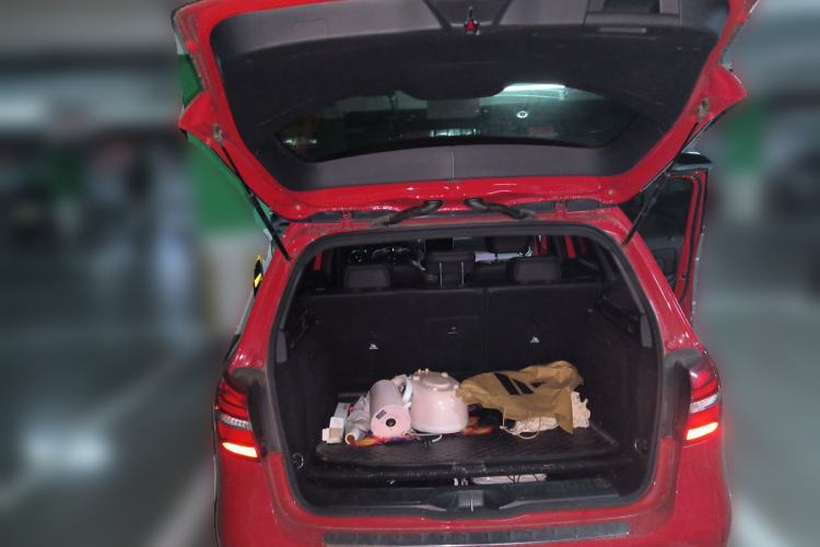 Used Mercedes-Benz B-Class 2017 B 200 Fashion Model Trunk