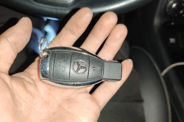 Used Mercedes-Benz B-Class 2017 B 200 Sport Edition Vehicle Key