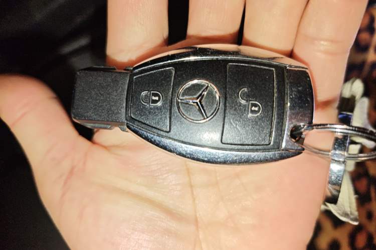Used Mercedes-Benz B-Class 2017 B 200 Sport Edition Vehicle Key