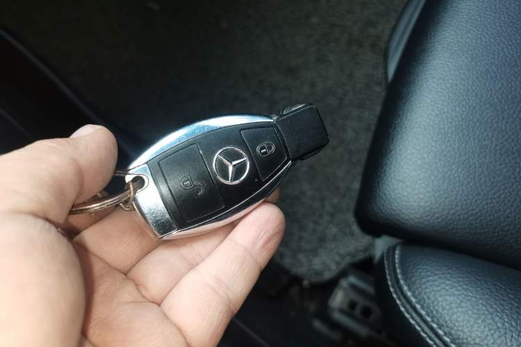 Used Mercedes-Benz B-Class 2017 B 200 Sport Edition Vehicle Key