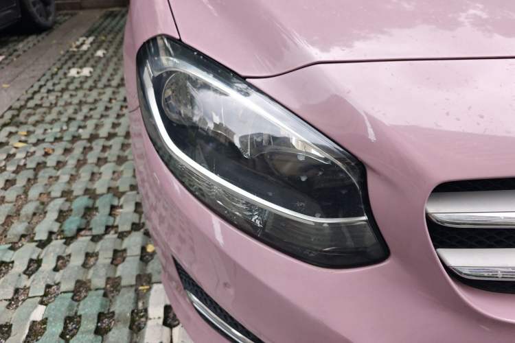 Used Mercedes-Benz B-Class 2017 B 200 Sport Edition Right Front Headlight