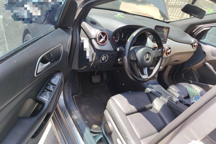 Used Mercedes-Benz B-Class 2017 B 200 Sport Edition Driver Seat