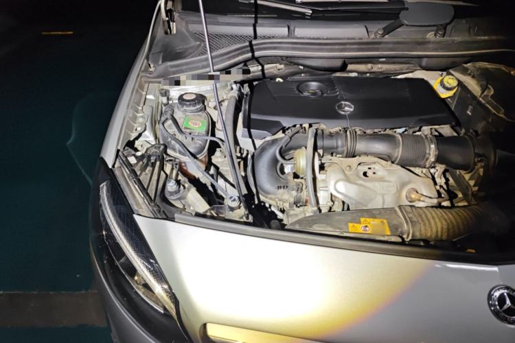 Used Mercedes-Benz B-Class 2017 B 200 Fashion Model Engine Bay Right