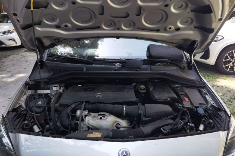 Used Mercedes-Benz B-Class 2017 B 200 Sport Edition Engine Bay