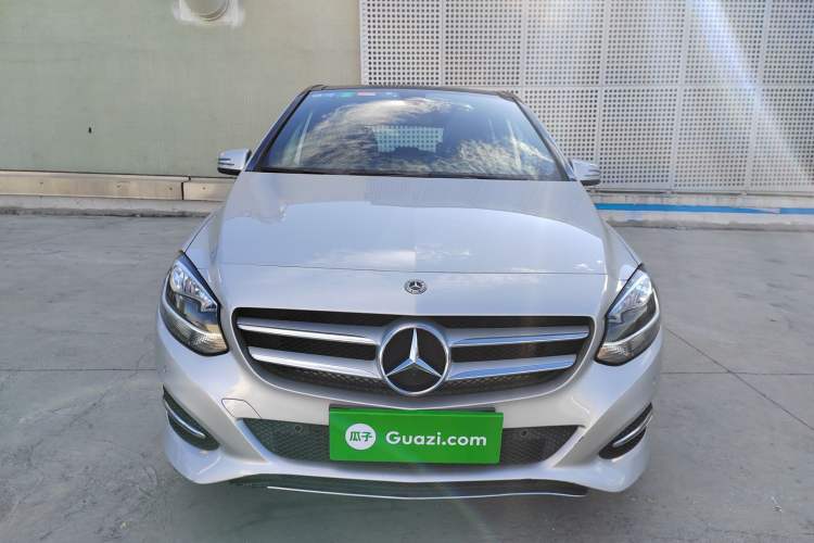 Used Mercedes-Benz B-Class 2017 B 200 Sport Edition Exterior 1