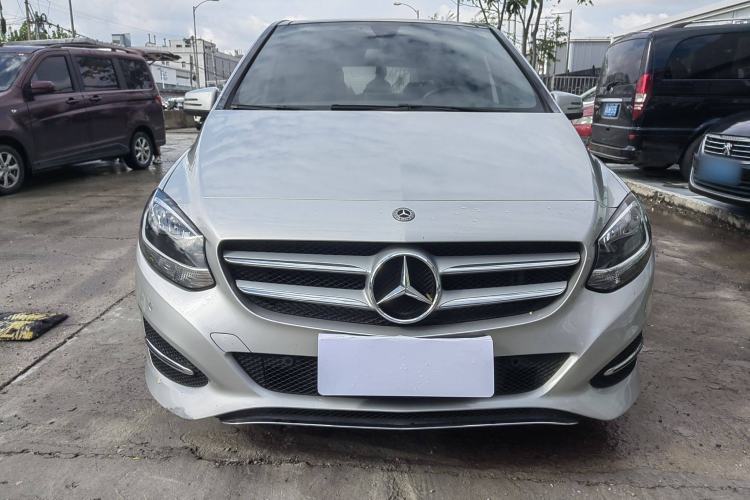 Used Mercedes-Benz B-Class 2017 B 200 Sport Edition Exterior 1