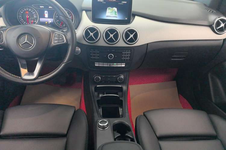 Used Mercedes-Benz B-Class 2017 B 200 Sport Edition Gear Lever
