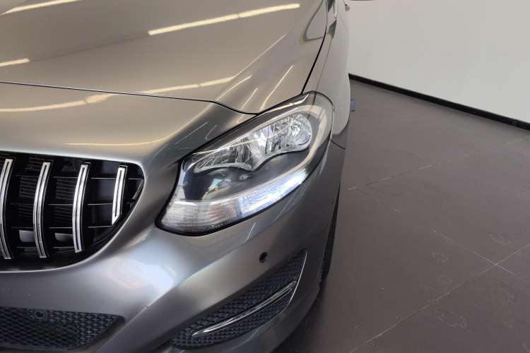 Used Mercedes-Benz B-Class 2017 B 200 Sport Edition Left Front Headlight