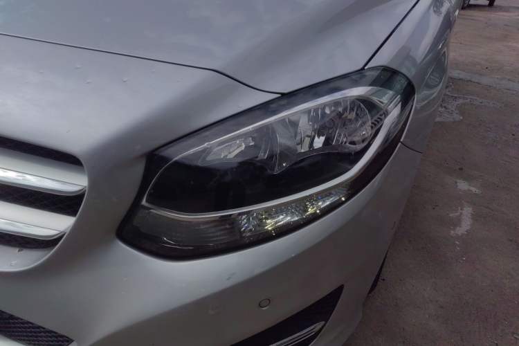 Used Mercedes-Benz B-Class 2017 B 200 Sport Edition Left Front Headlight