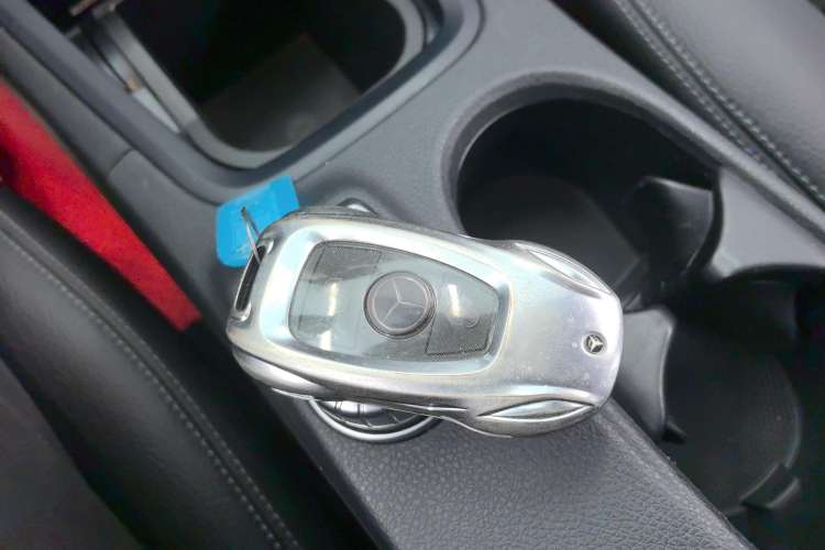 Used Mercedes-Benz B-Class 2017 B 200 Sport Edition Vehicle Key