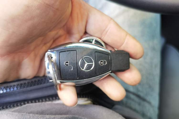 Used Mercedes-Benz B-Class 2017 B 200 Sport Edition Vehicle Key