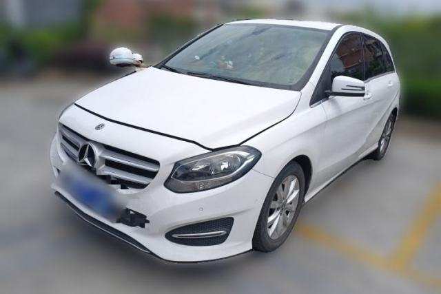 Ojetý Mercedes-Benz B-Class 2017 B 180