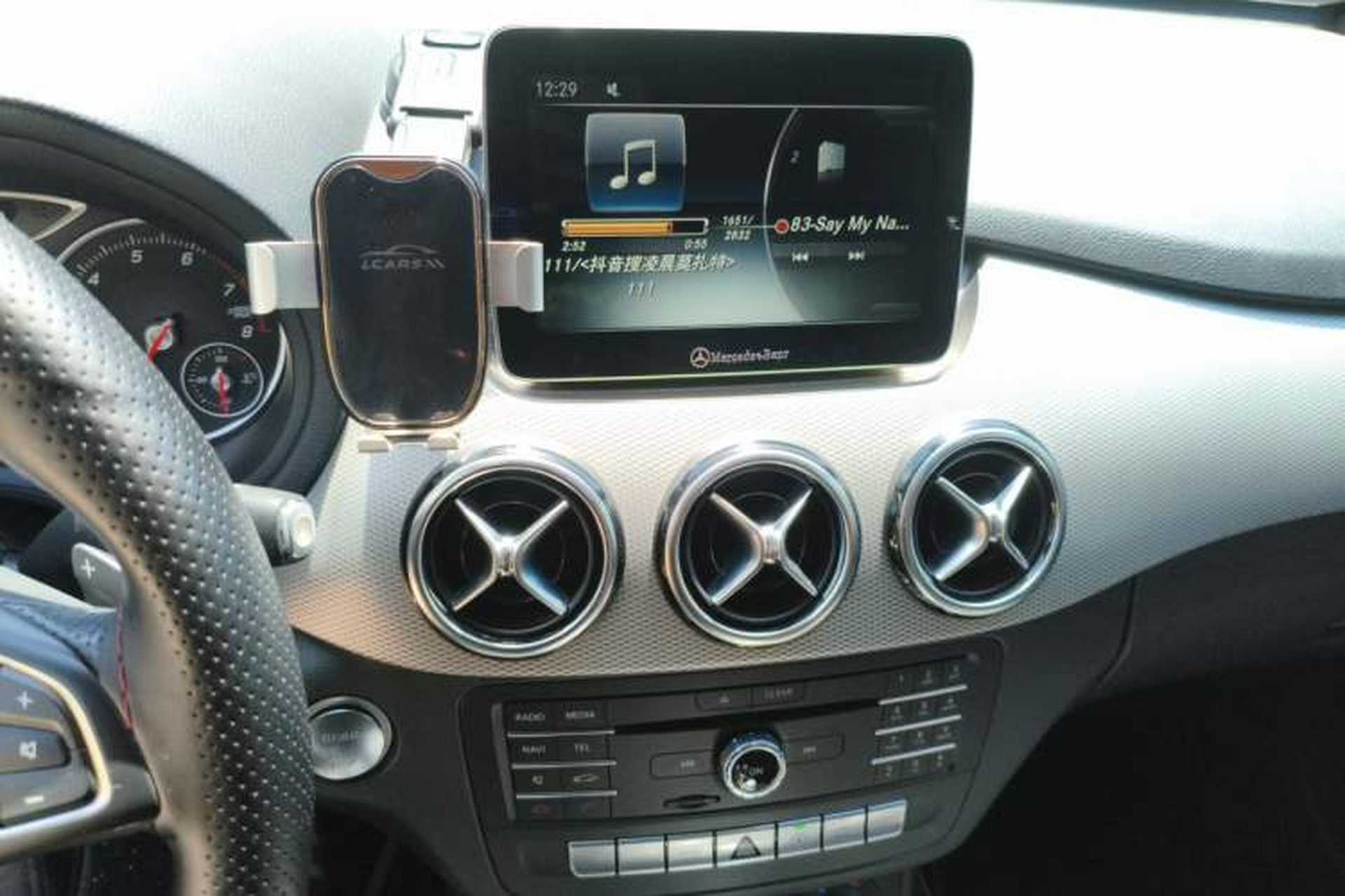 Used Mercedes-Benz B-Class 2017 B 200 Fashion Model Audio And AC Panel