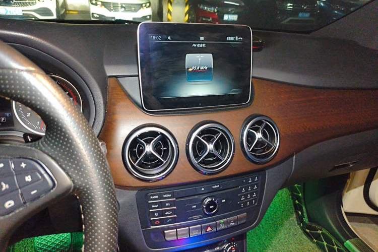 Used Mercedes-Benz B-Class 2017 B 200 Luxury Model Audio And AC Panel
