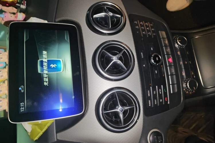 Used Mercedes-Benz B-Class 2017 B 200 Sport Edition Audio And AC Panel