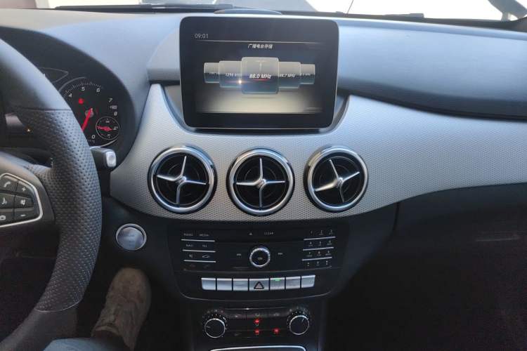 Used Mercedes-Benz B-Class 2017 B 200 Sport Edition Audio And AC Panel