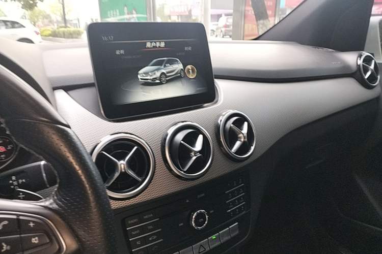 Used Mercedes-Benz B-Class 2017 B 200 Sport Edition Audio And AC Panel
