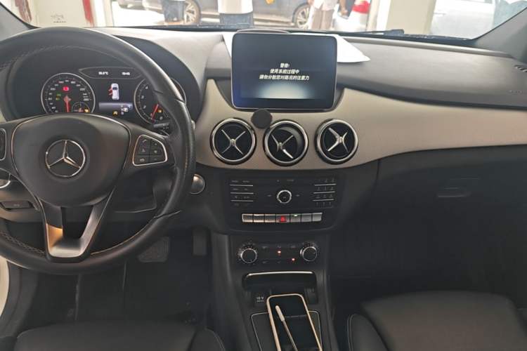 Used Mercedes-Benz B-Class 2017 B 200 Sport Edition Audio And AC Panel
