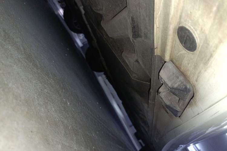 Used Mercedes-Benz B-Class 2017 B 200 Sport Edition Chassis Rear Right