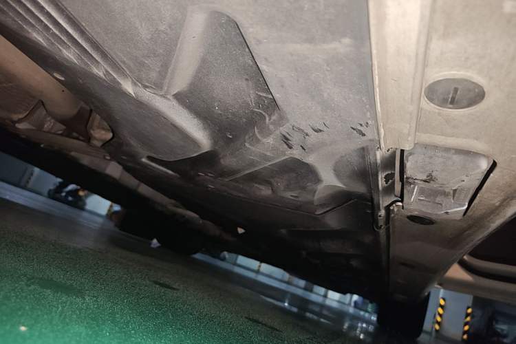 Used Mercedes-Benz B-Class 2017 B 200 Sport Edition Chassis Rear Right